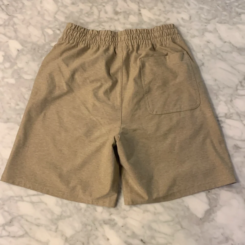 Outdoor Voices 7” Sunday Short in mocha, size XS